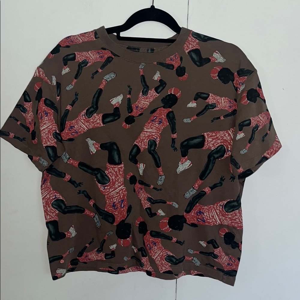 Jordan tee shirt artist series by Parker Duncan. Girlfriend tee size Large